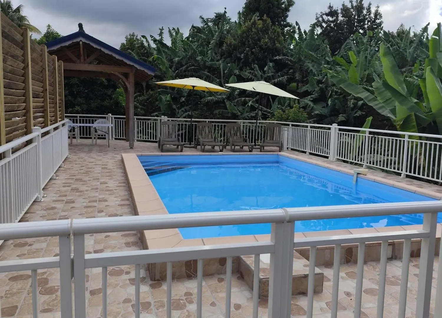 Studio Fressinette Ou F3 Charme Exotique - Capesterre-Belle-Eau, Balcon, Vue Mer Et Proche Plage 0*, Capesterre-Belle-Eau Guadeloupe